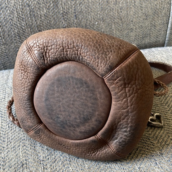 Brighton Brown Pebble Leather drawstring bucket bag - Picture 6 of 16